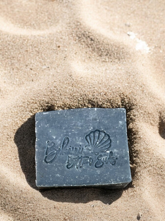 Natural mineral soap with bentonite clay and French green clay