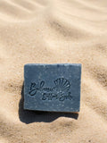 Detoxifying and moisturizing soap bar with avocado oil