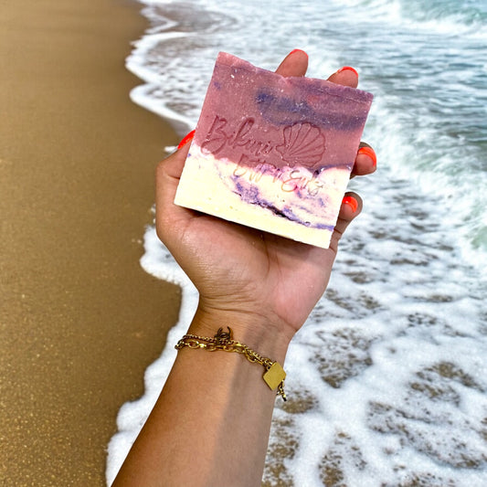 Moisturizing natural soap bar with bentonite clay and floral essential oils